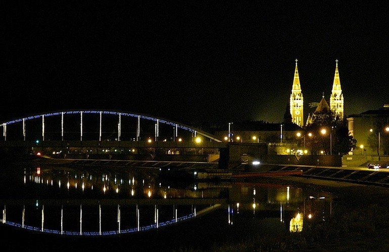 Szeged-night-a26808311
